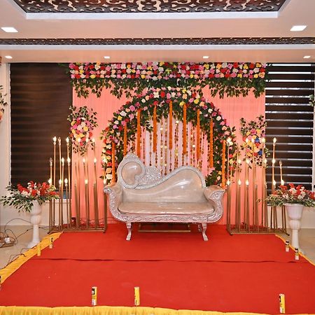 Hotel Maa Laxmi Palace Deoghar Ngoại thất bức ảnh