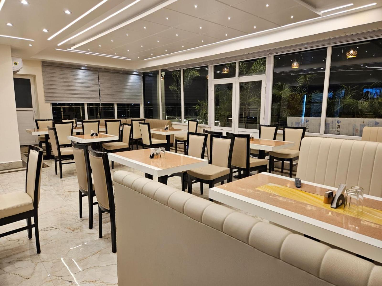 Hotel Maa Laxmi Palace Deoghar Ngoại thất bức ảnh