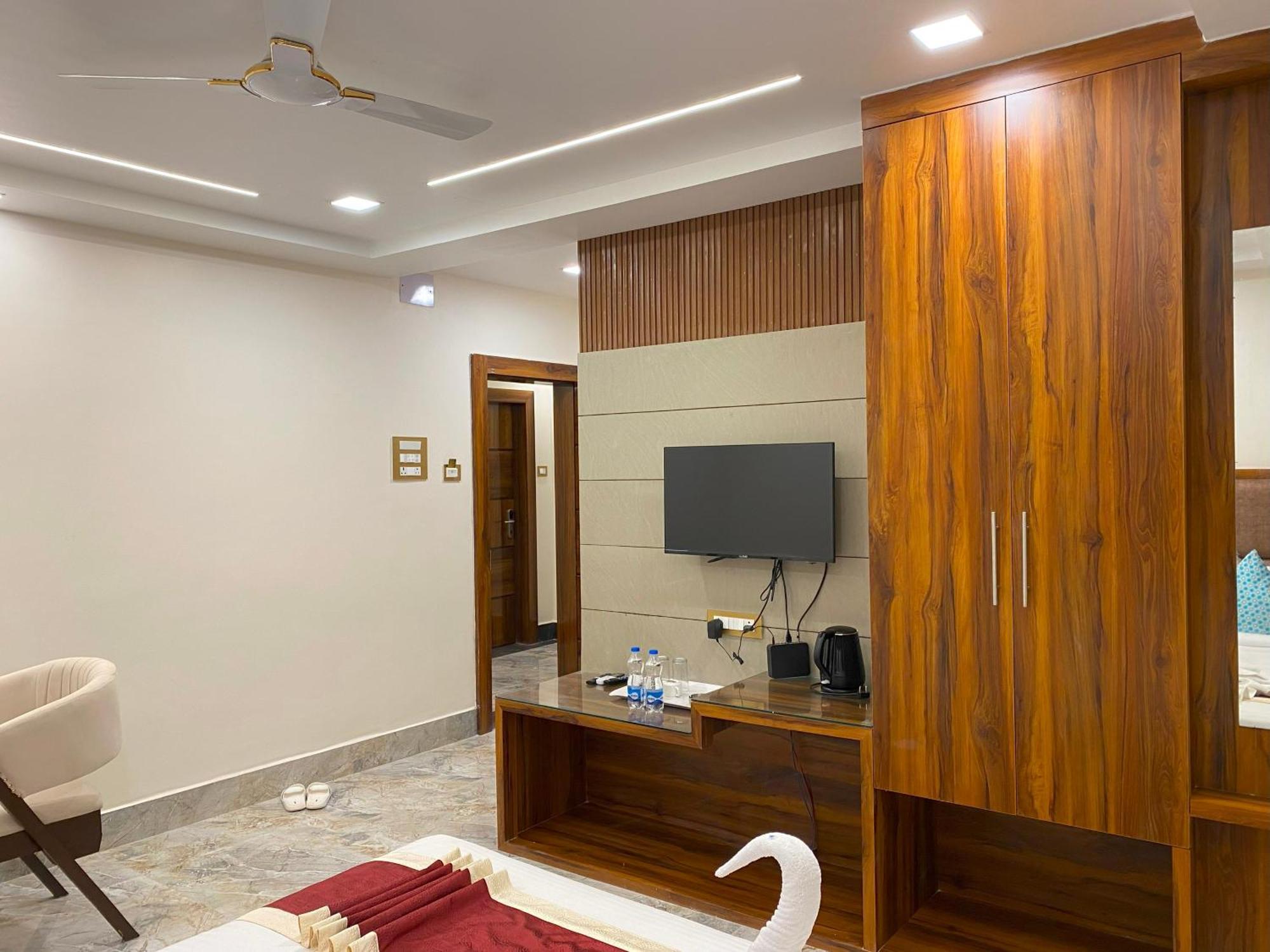 Hotel Maa Laxmi Palace Deoghar Ngoại thất bức ảnh