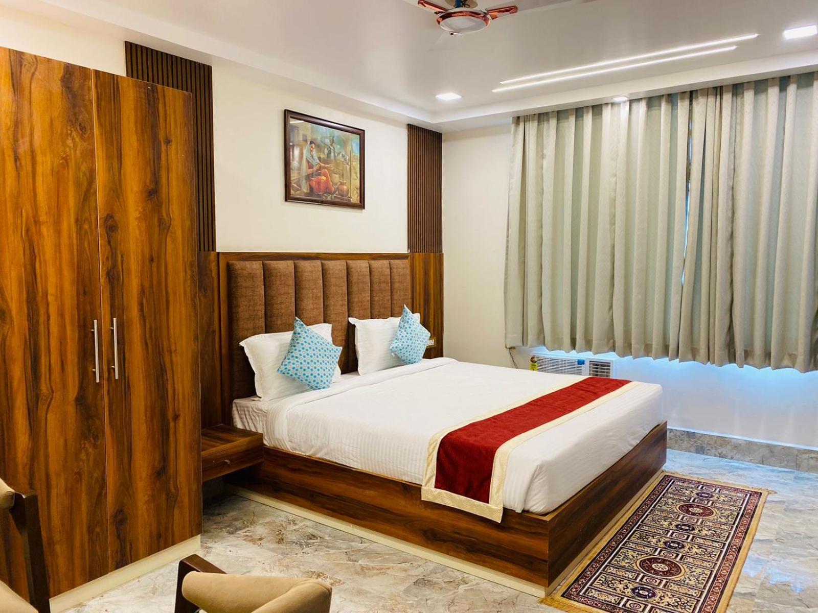 Hotel Maa Laxmi Palace Deoghar Ngoại thất bức ảnh