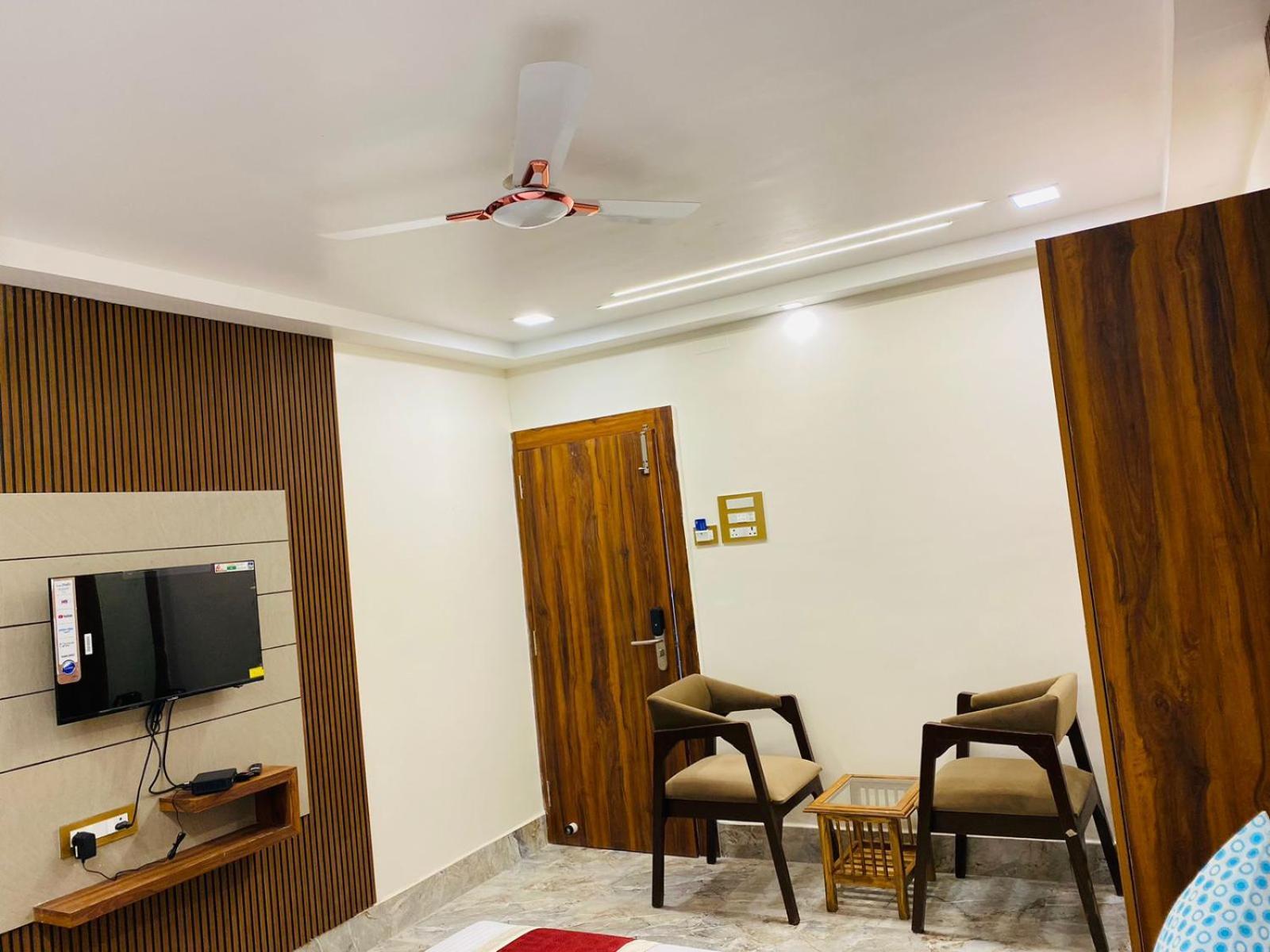 Hotel Maa Laxmi Palace Deoghar Ngoại thất bức ảnh